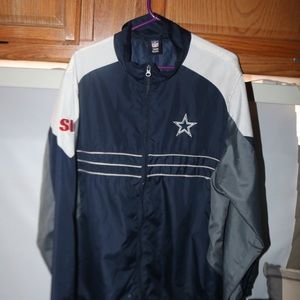 Cowboys sweater size L